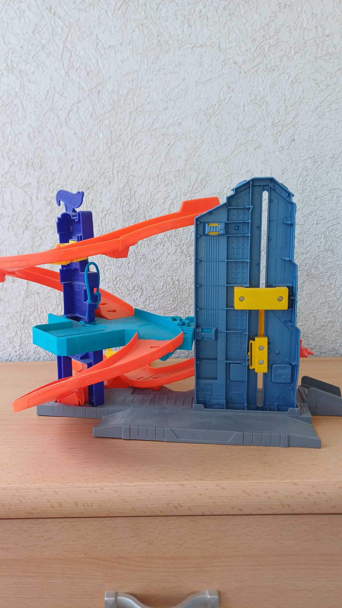 Писти hot wheels и автовоз hot wheels