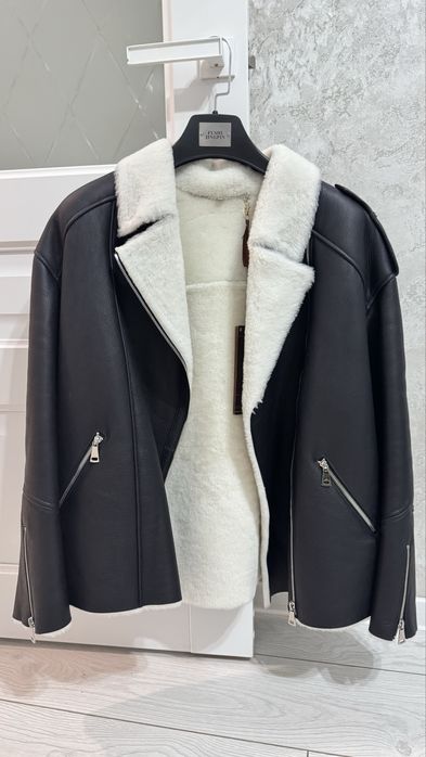 Продам кожанную дубленку