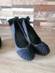 Pantofi cu toc nr 38 și 39