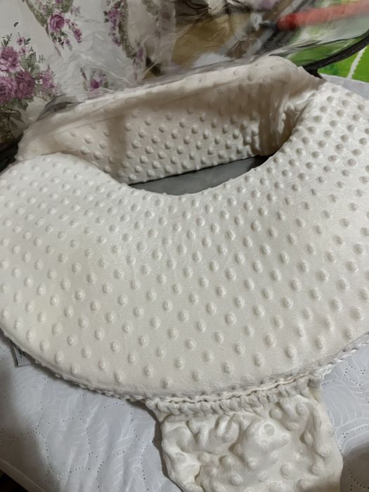 Продам подушку для кормления