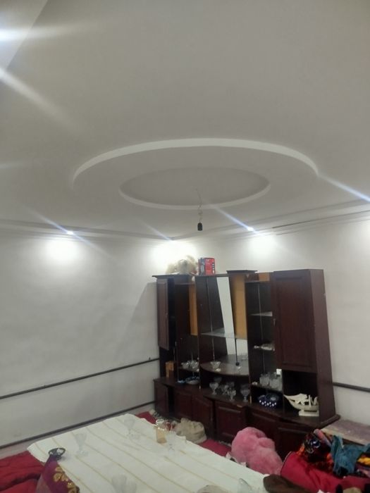 Uy sotiladi sirochniga