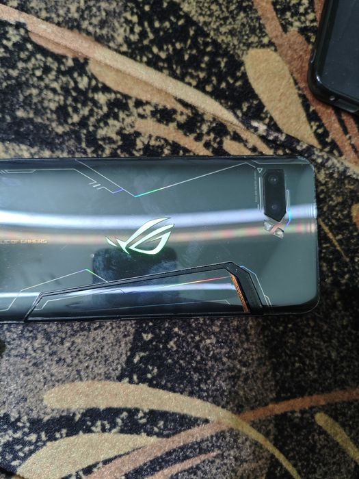 Asus ROG Phone 2 8/128