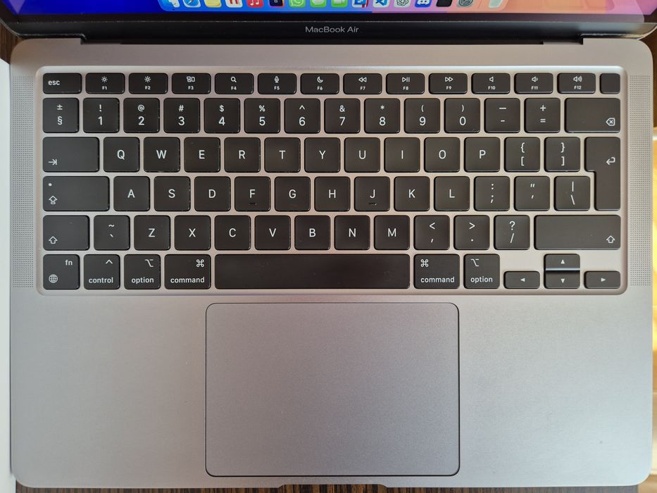 MacBook Air M1 2020, Space Grey, 8GB RAM, 256 SSD