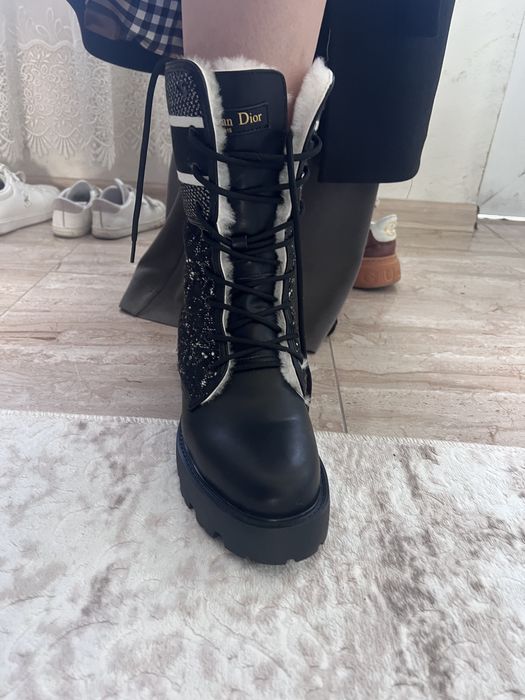 Ботуши с пух Dior