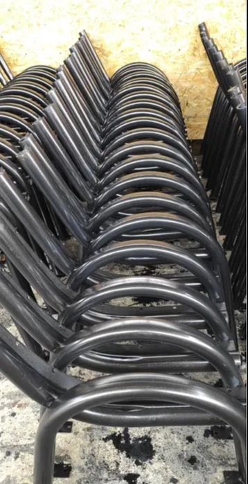 De vânzare Schelet metalic pt banca. Din țeava fin 4,5 cu 2 jumate.