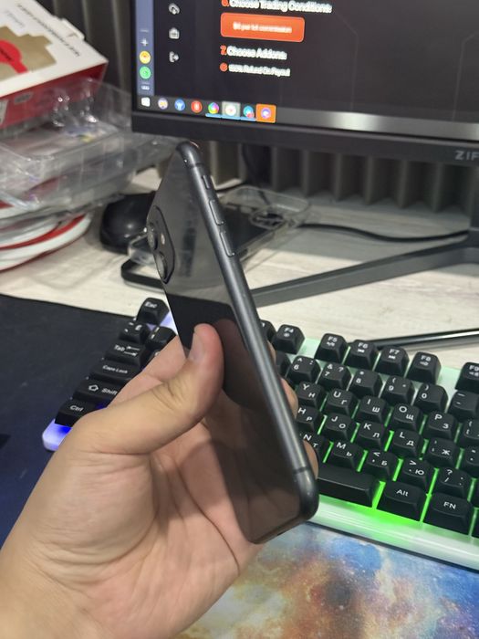 Iphone 11 ideall  255$