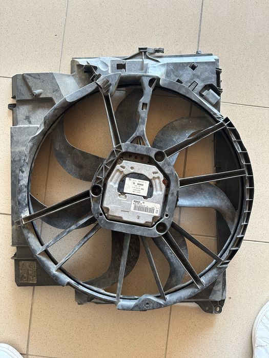 Bmw x1 e84 2.8i/2.3i/2.5d e90 335i/335d перка за радиатор