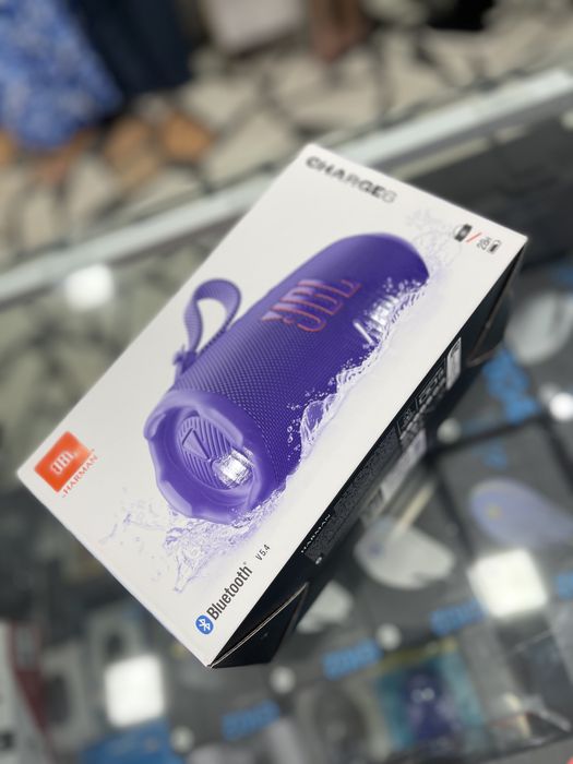 JBL Charge 6 – мощная портативная колонка с глубоким звуком
