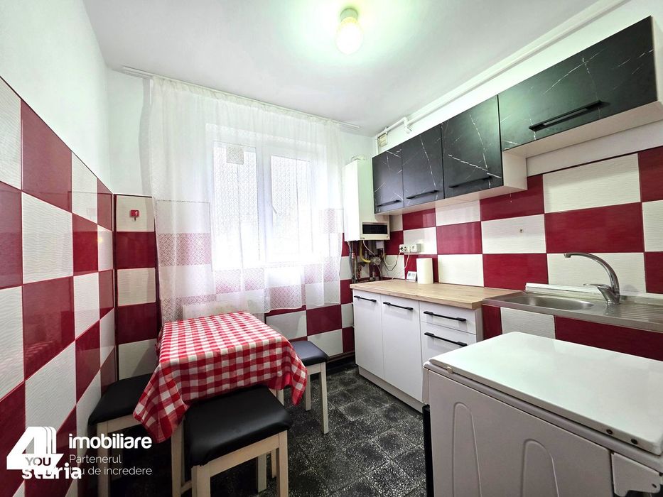 Apartament 2 camere Podgoria, decomandat, mobilat, utilat, termotecă