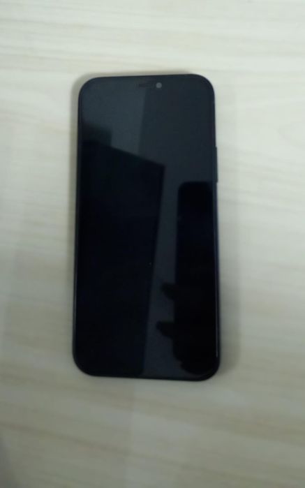 Apple Iphone 12.