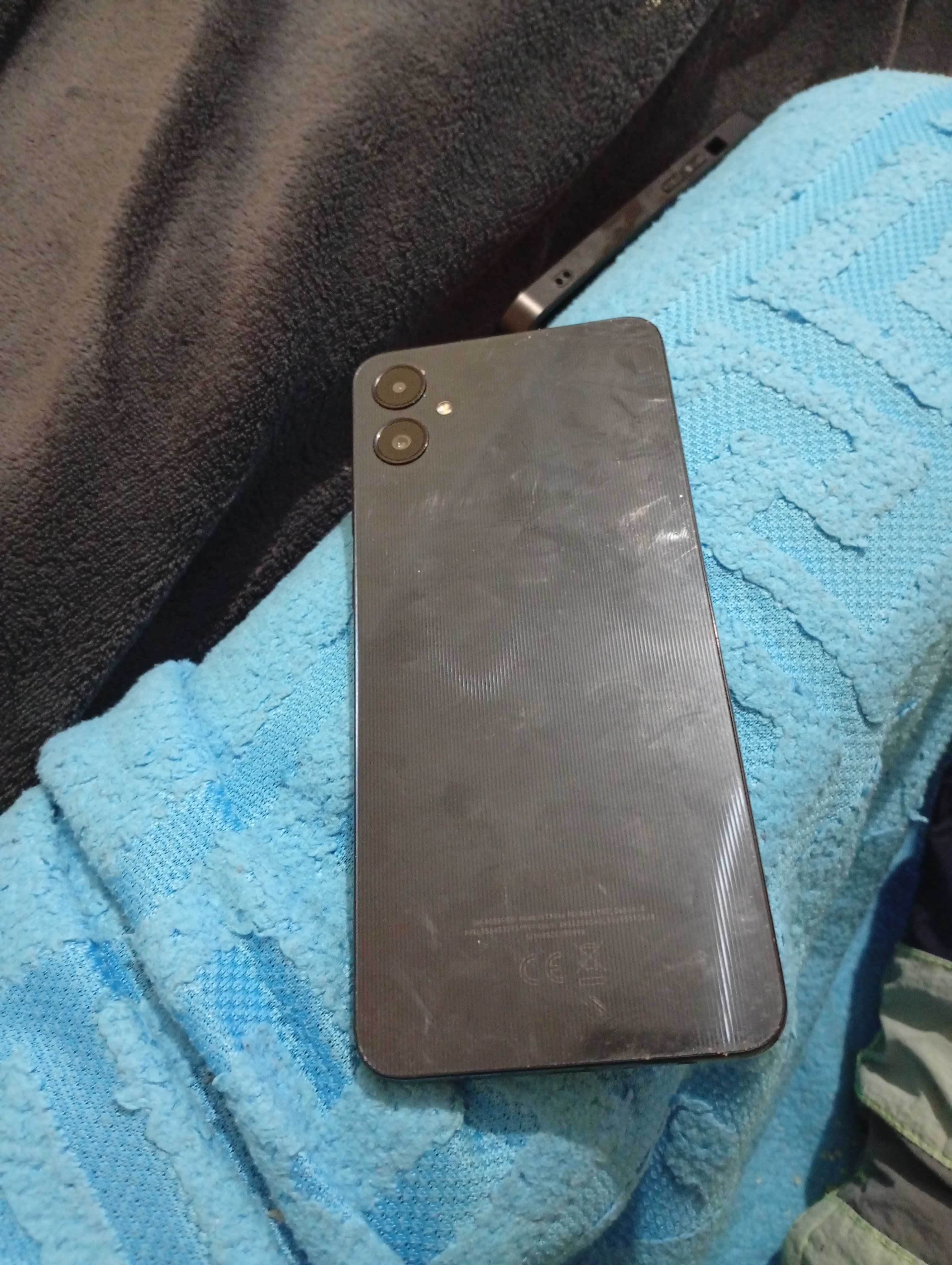 Vând telefoane Samsung Galaxy pentru piese 3 telefoane