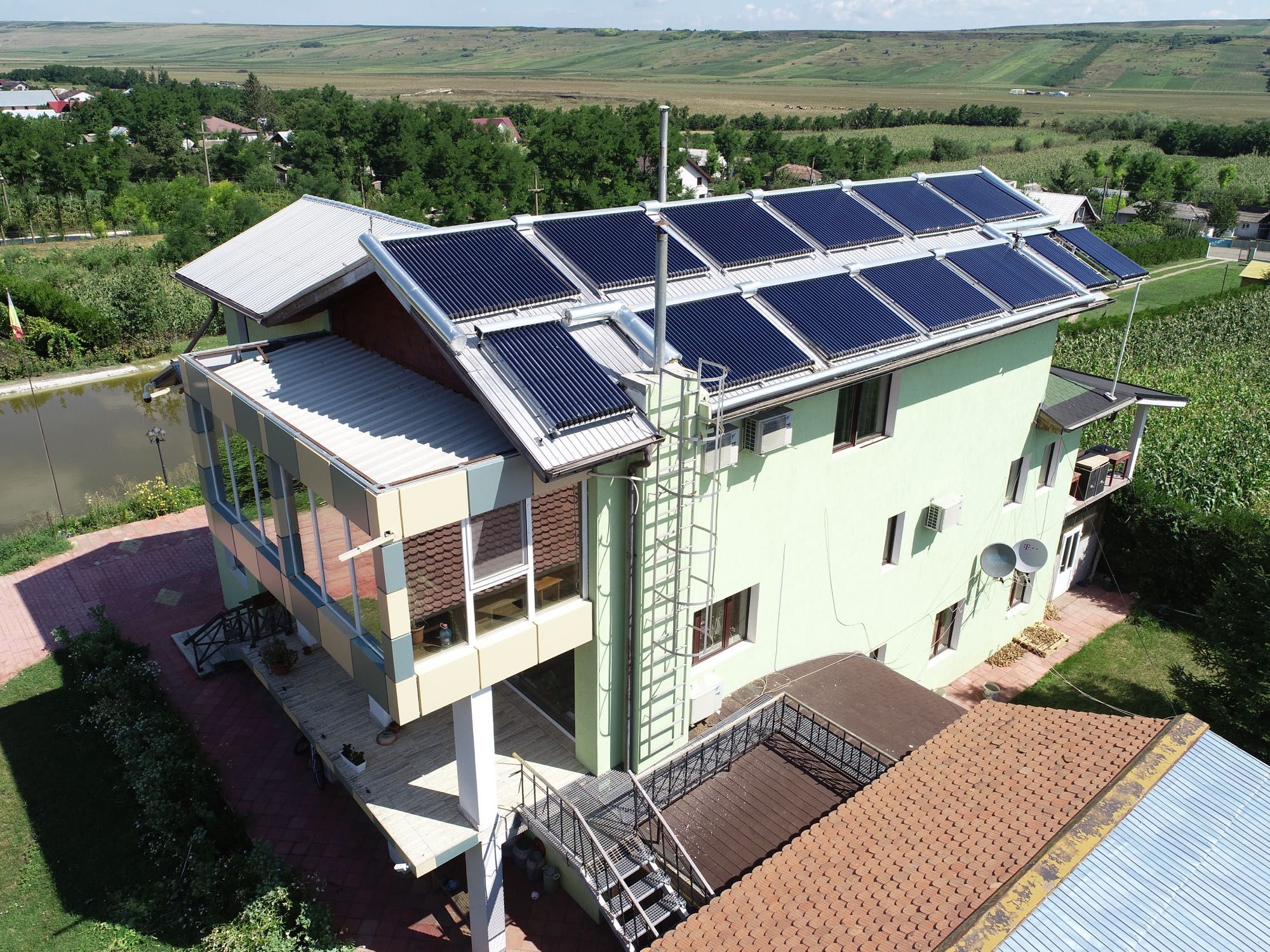 Domeniu turistic in jud Botosani Vila iaz vie gradina solar1ha BTC ETH