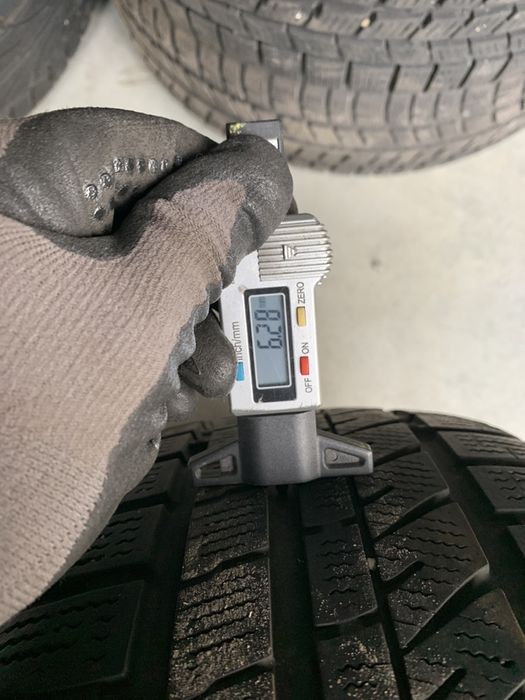 anv m+s  195/50/15 Bridgestone/Semperit