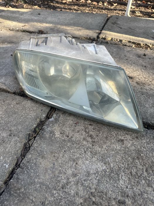 Far stanga Passat B6 , tripla stop Octavia 2 , far dreapta Ocvavia 2