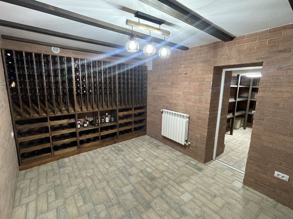 Vand casa de lux ! Gura humorului !