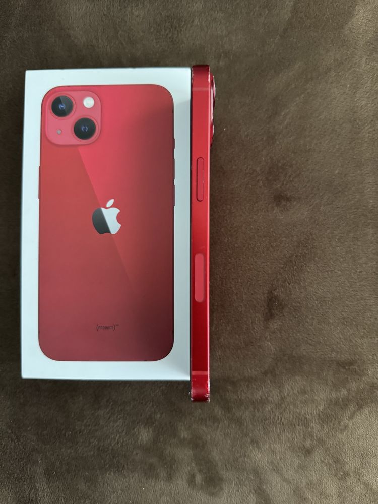 iPhone 13 128GB Product Red пълен комплект
