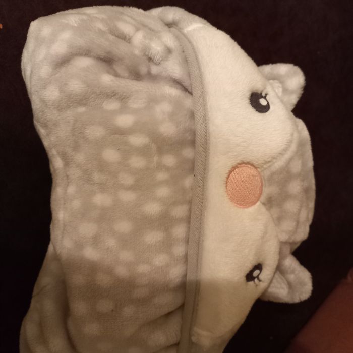 Vând set 2 body-uri groase 1.5 - 3 ani