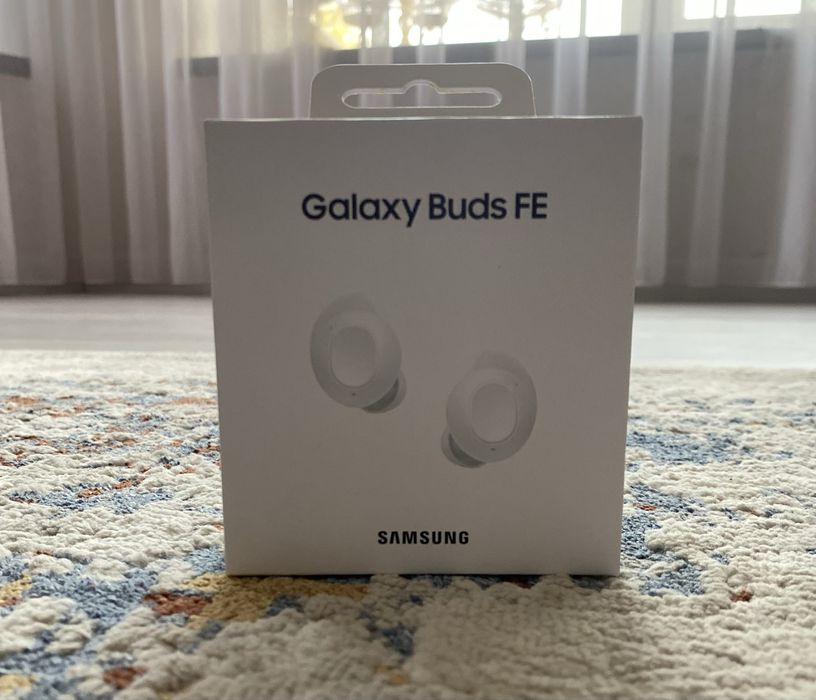 Samsung Galaxy buds FE