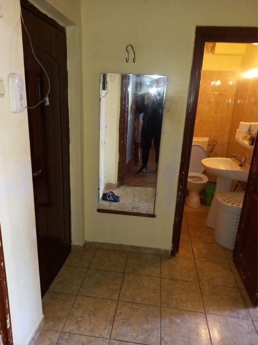 Inchiriez garsoniera centru Craiova