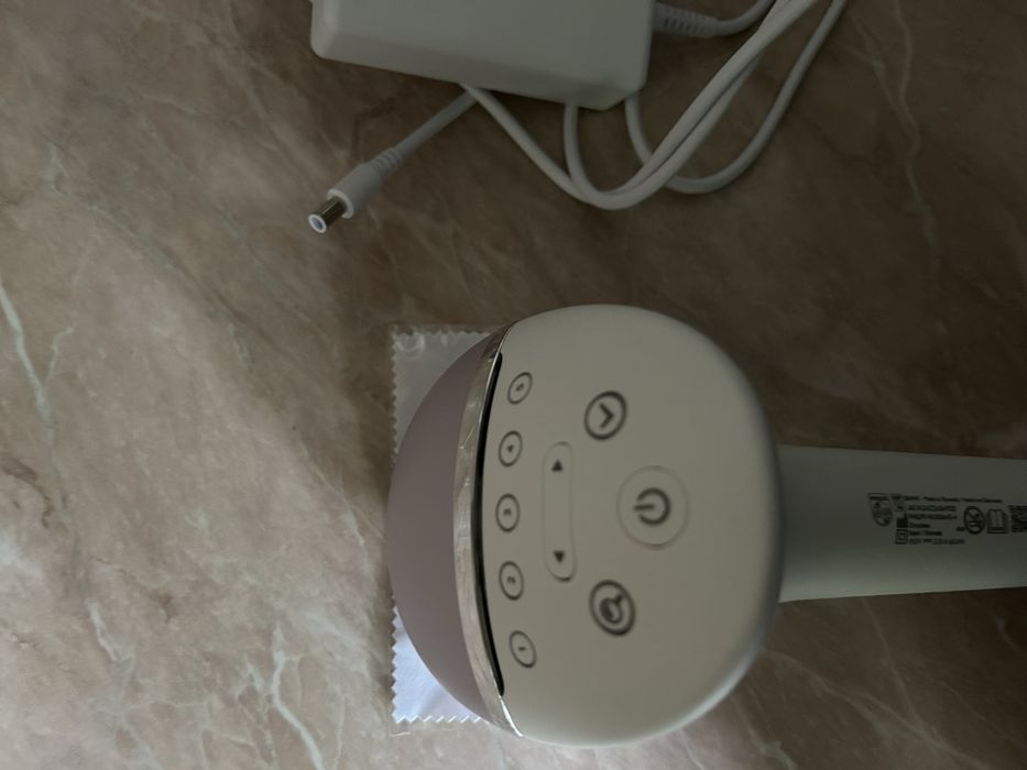Epilator IPL Lumea Seria 8000 Sense IQ, NOU, Vand urgent