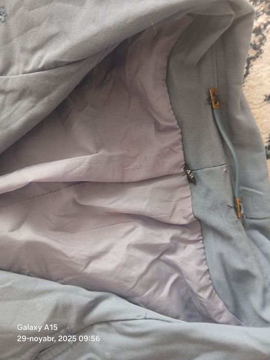 Плаш сатылады...