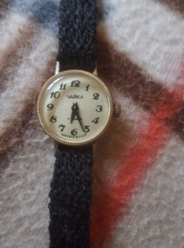 Новые советские позолочные часы Чайка