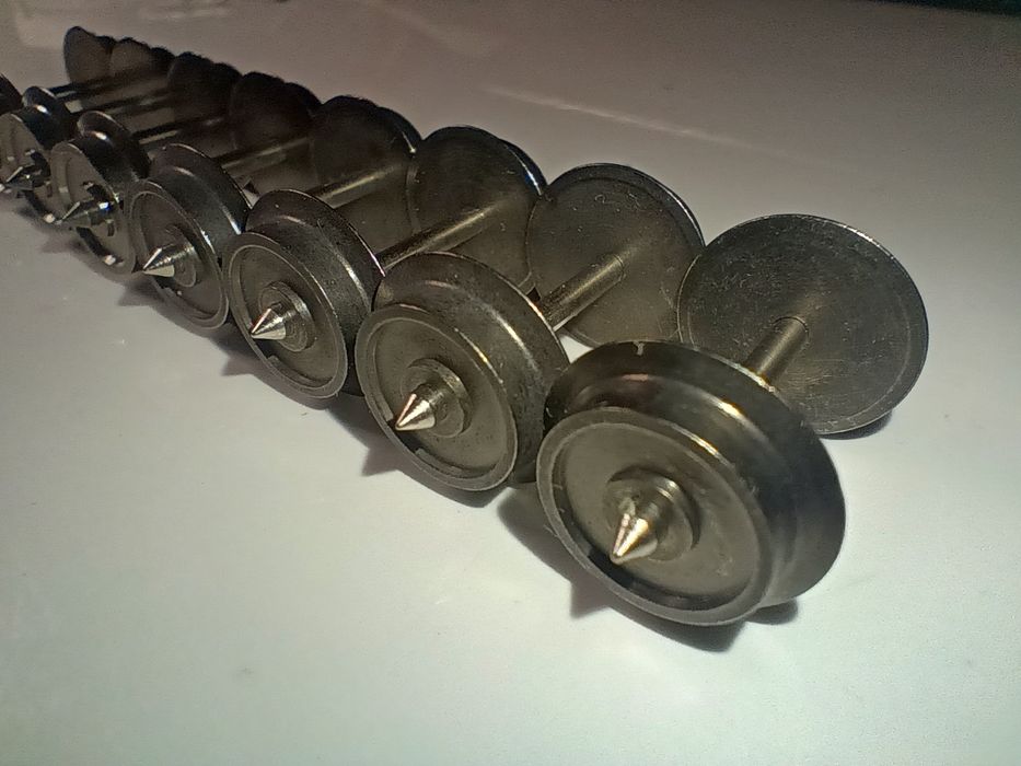 Accesorii Roco, Osii metalice vagoane, locomotive trenuleț electric HO