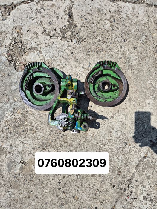 Aparat  Legator  Corp  Cama   Presa de balotat Balotiera  Jhon deere