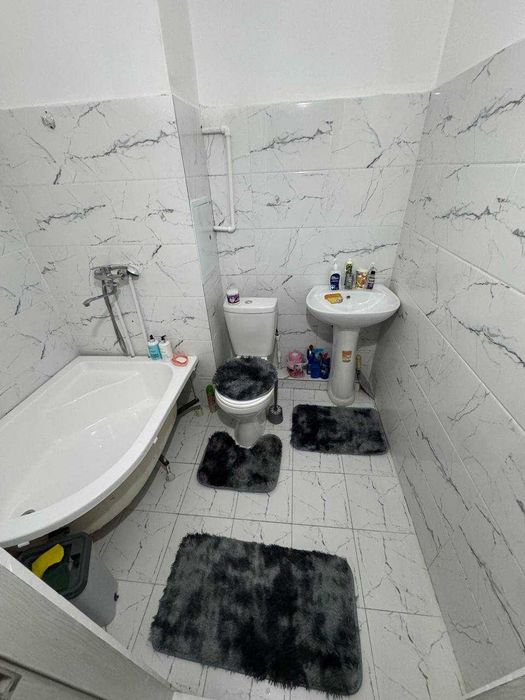 Kvartira sotiladi 2/8/10 60m2