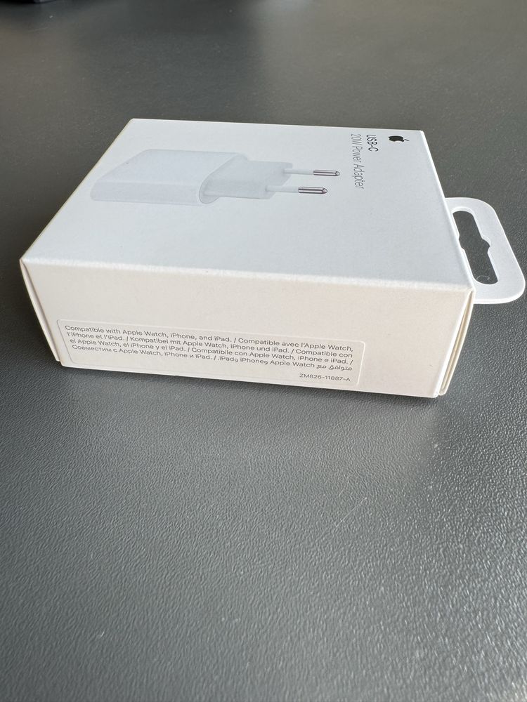 Адаптер питания Apple 20W USB-C