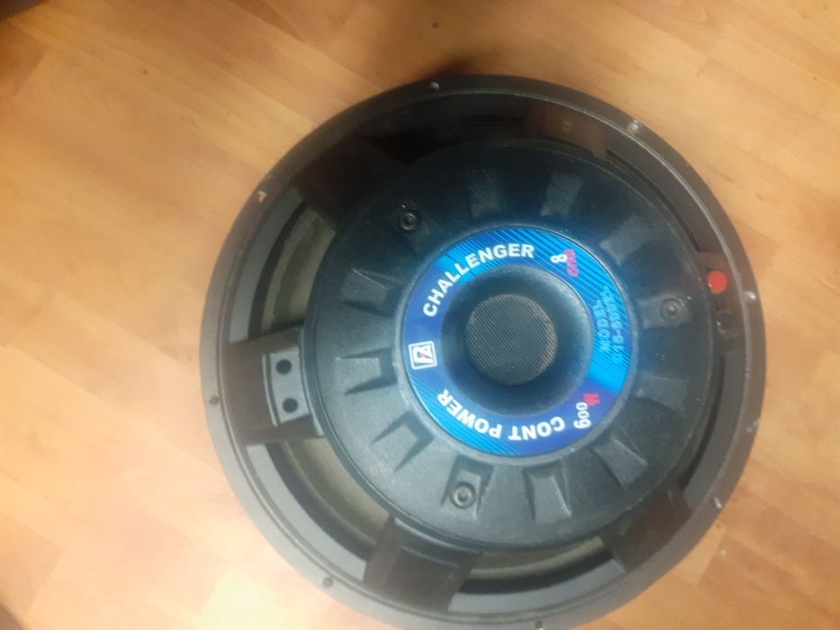 Vând difuzoare P audio 15 toli 600 wati rms buc