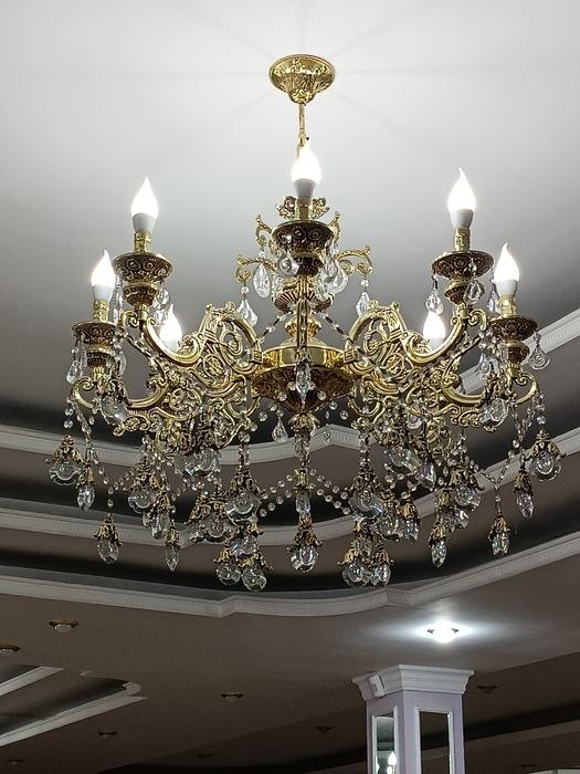 Продам люстры бу