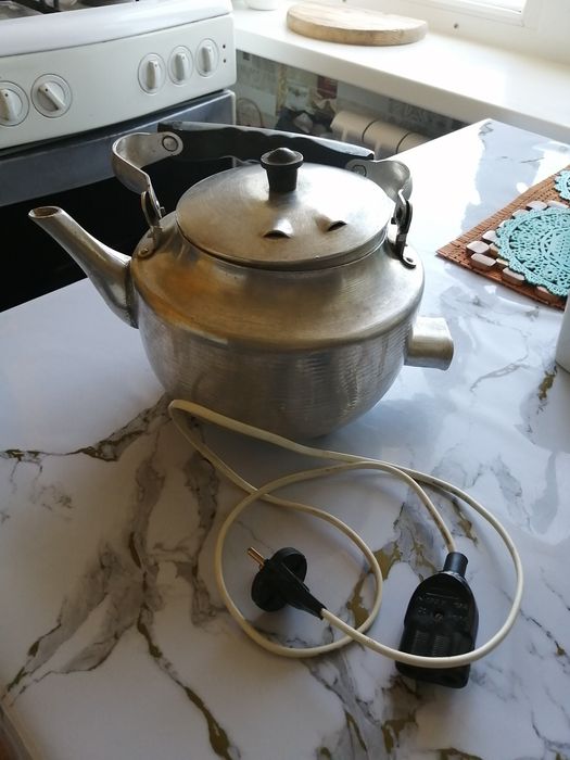Продам электрочайник