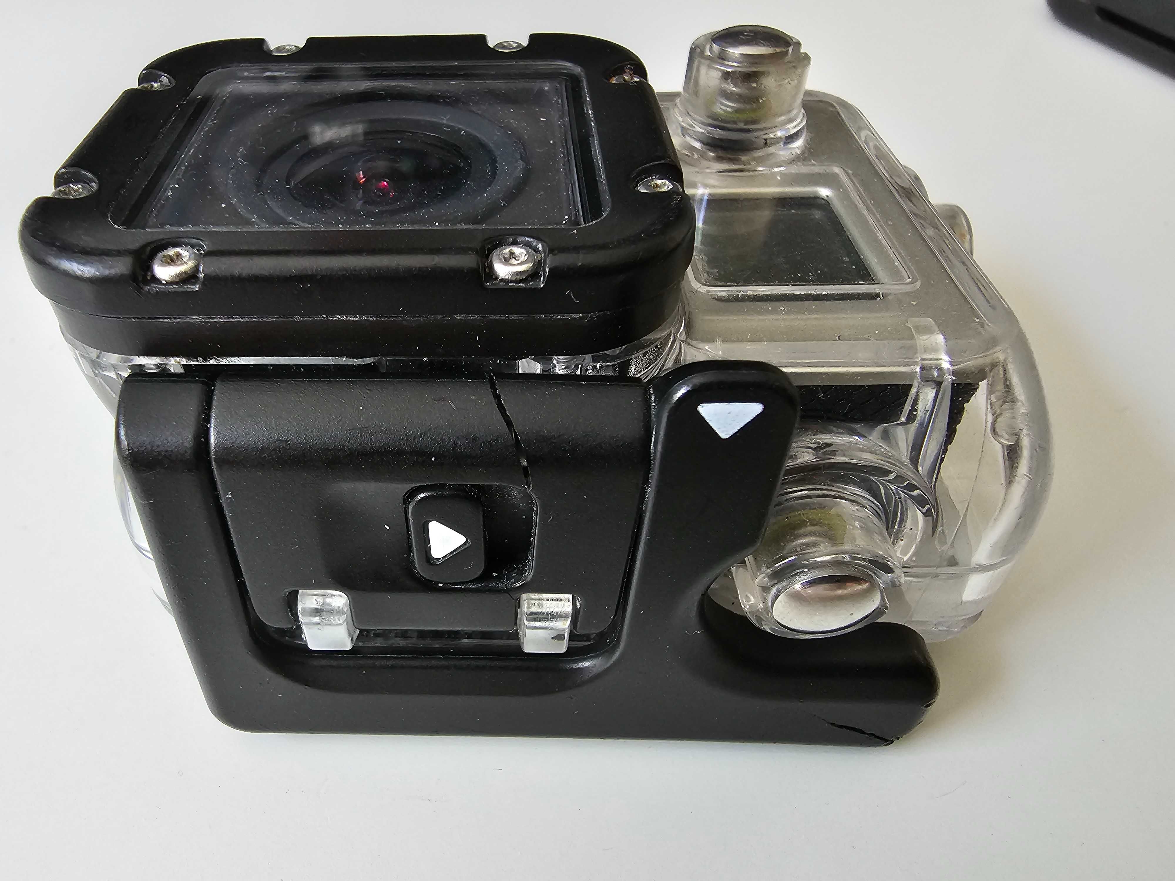 Vand gopro hero 3 cu telecomanda, accesorii si 2 baterii