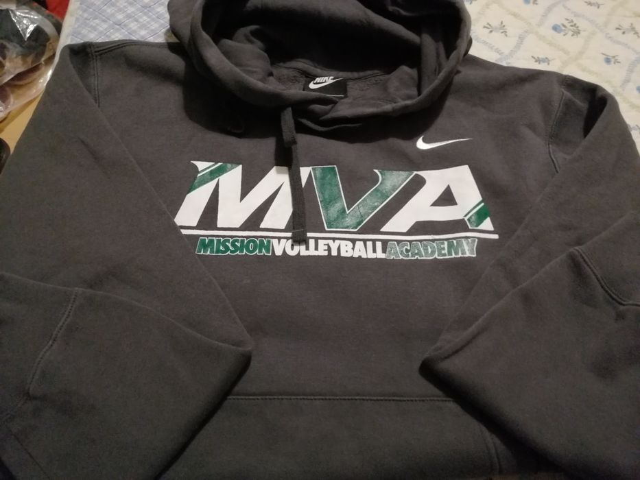 Hanorac Nike marimea M olive