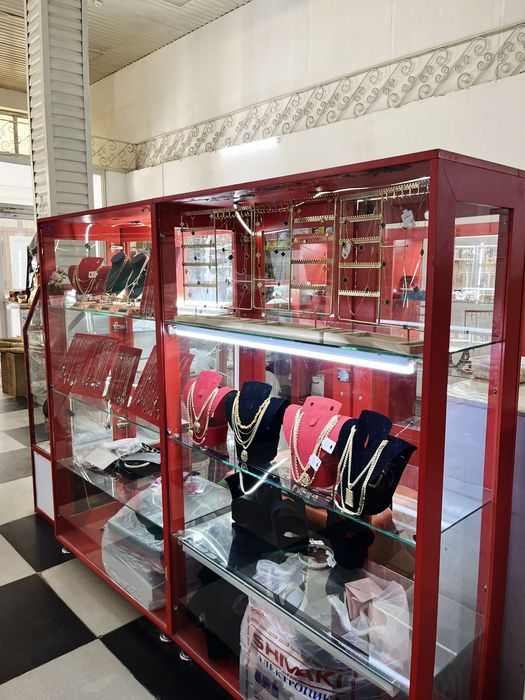 Срочно витрина продаётся