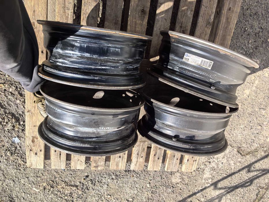 15 цола 5 х 100 мм Фолксваген / Ауди / Шкода / Сеат - 6 Инча / ЕТ 38