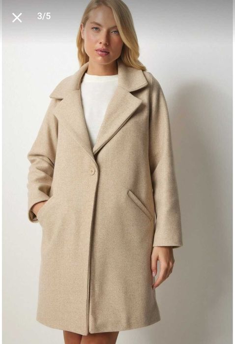 Vand haina din stofa bej, masuea 38, noua