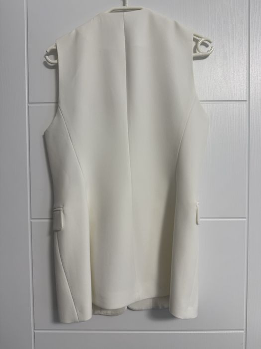Vesta alba, Zara