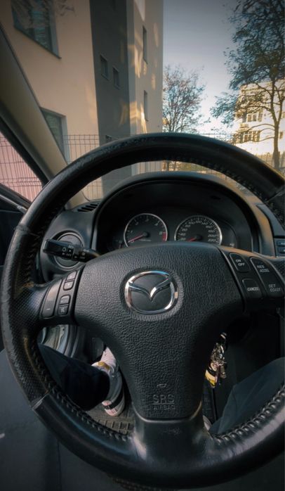 • Mazda 6 •