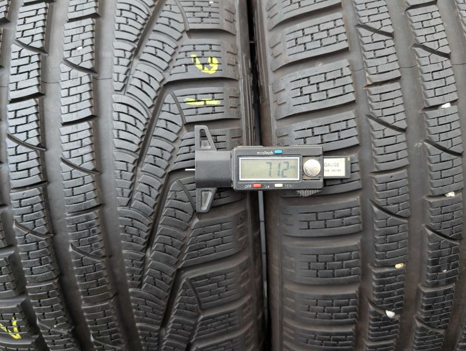 SET 4 Anvelope Iarna 235/40 R19 + 295/35 R19 PIRELLI Sottozero Winter