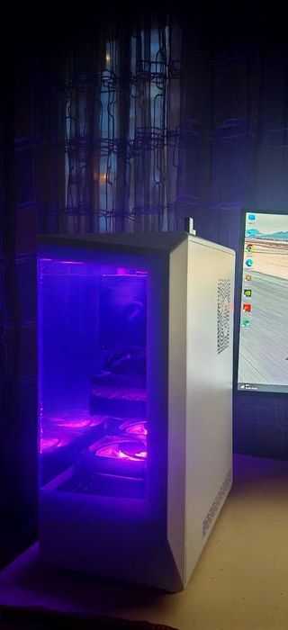 Продавам Геймърско PC I7 13700/32Gb/1.5TB nVme/RTX 3070TI/Гарац