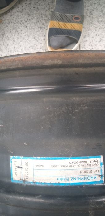 Vând set jantă opel