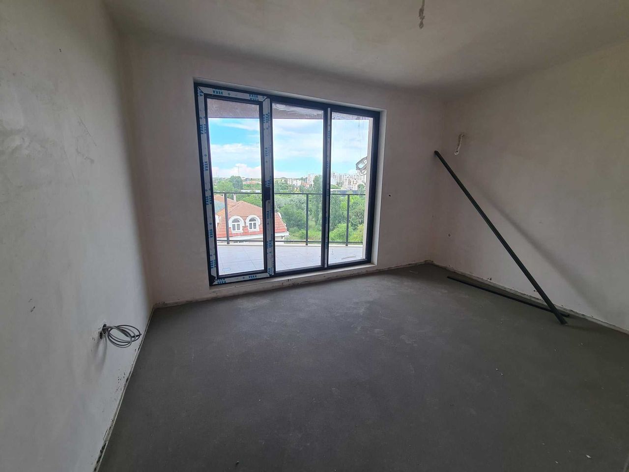 Продава се Тристаен апартамент в Хасково, Любен Каравелов - 87 кв.м за 899 €/кв.м - Снимка #6