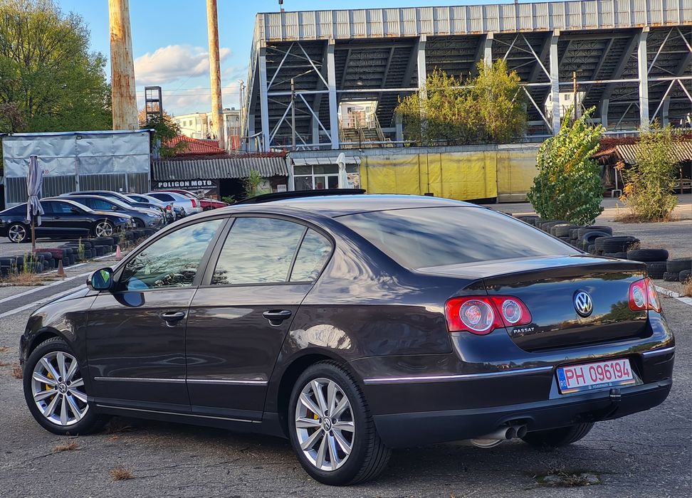 VW Passat * MoccaBrown * Navi , Trapă , Piele , Park Assist , Jante17