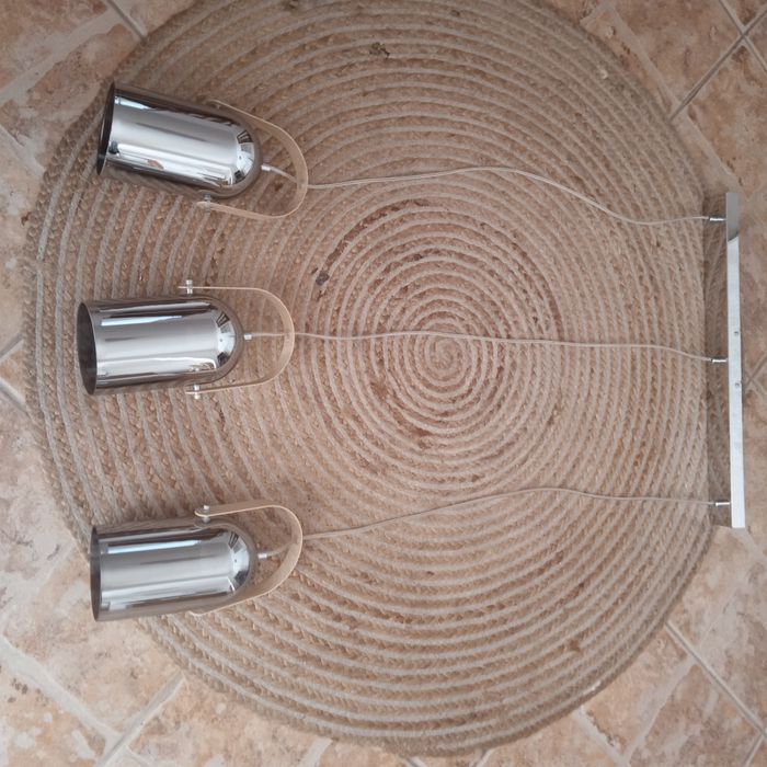 Lampa living cu trei becuri