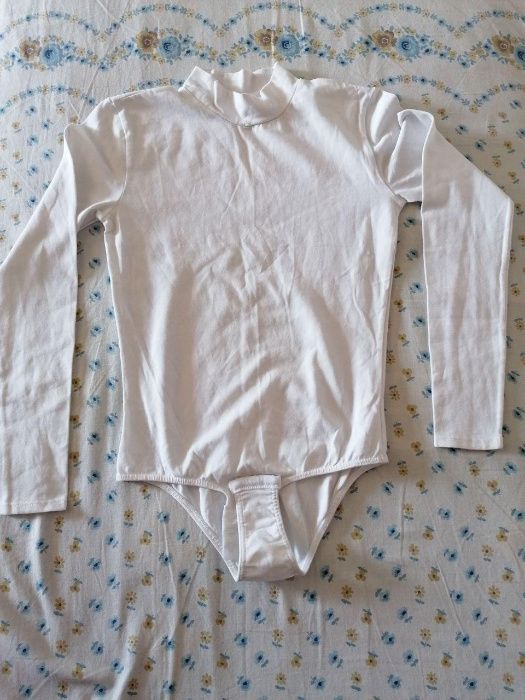 Body-uri de dama din bumbac simple