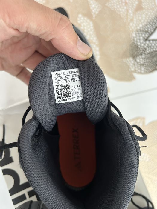 Зимни обувки Adidas Terrex