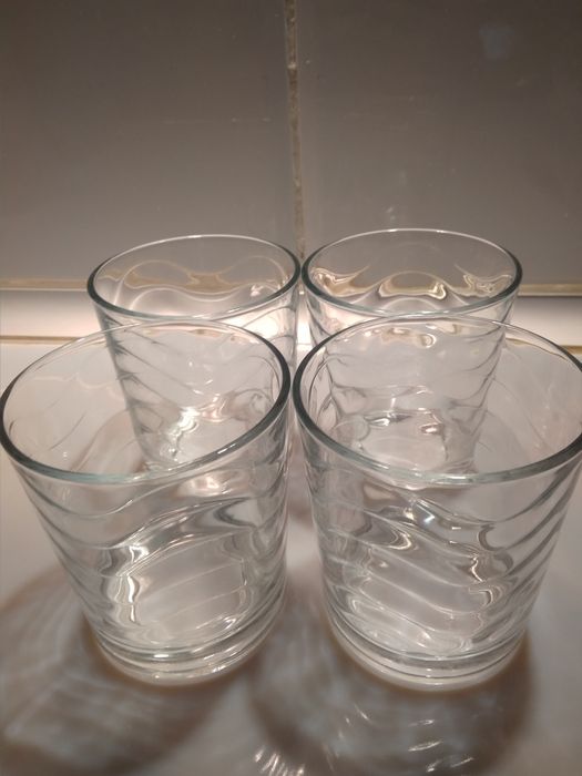 Бокалы стекл.4 шт., в подарок 2 хрустальных