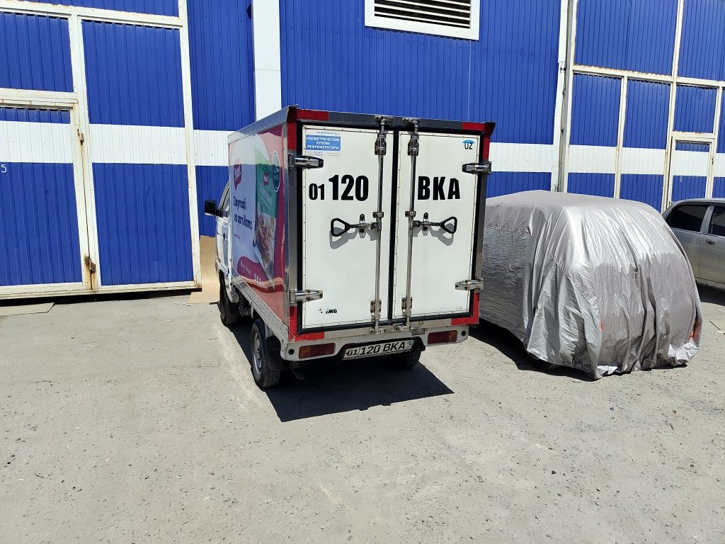 Suzuki Carry Labo (Холодильник)